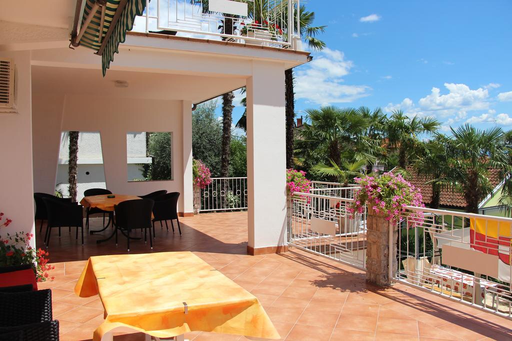 Apartmani Villa Christina Ичичи Экстерьер фото